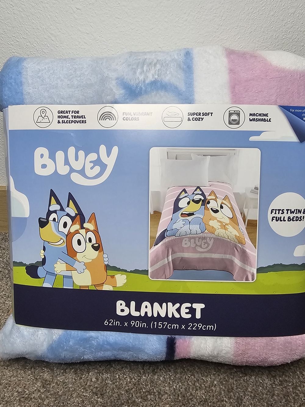 Bluey Plush Throw Blanket - Pink & Blue